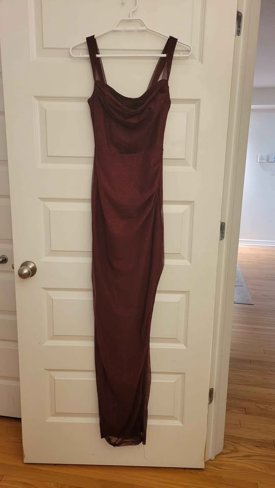 Burgundy Glitter Prom Dress – Elegant, Like New (Worn Once) - photo 3