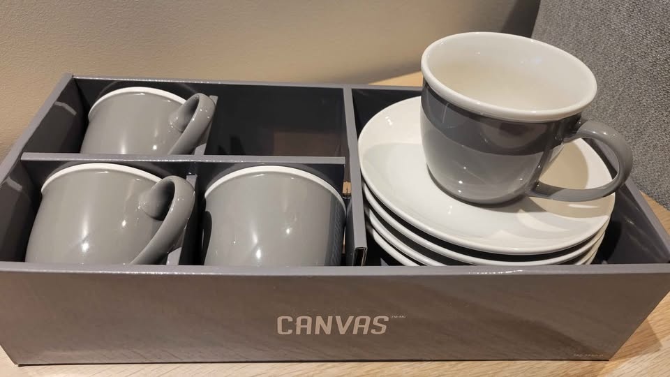 Canvas Porcelain Coffee Cups Set – 4 Cups & Saucers (Grey)