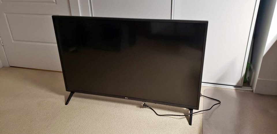 LG 43LK5400 43-inch Full HD Smart LED TV