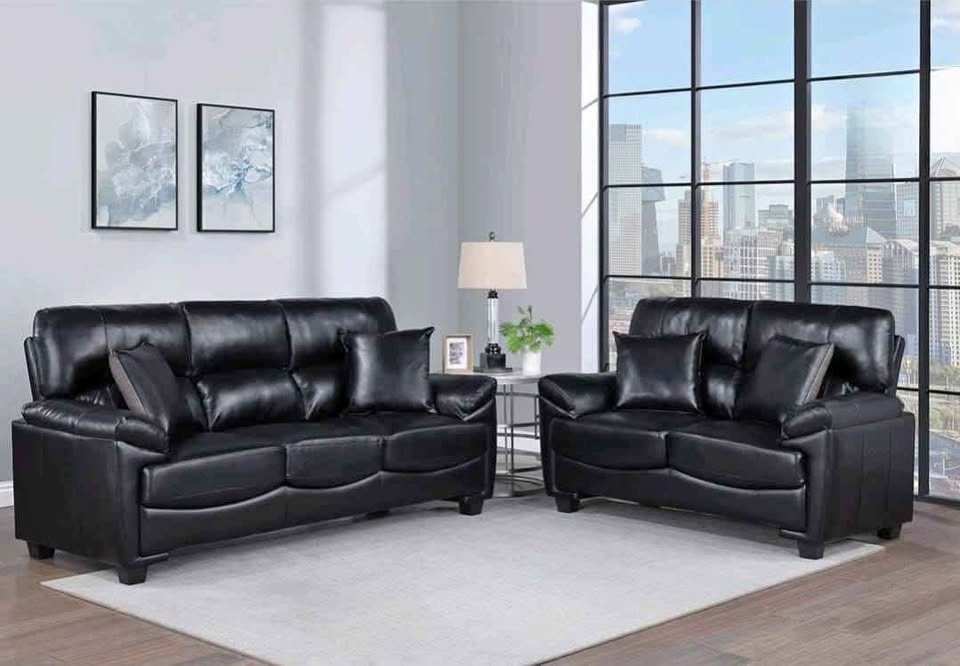 BRAND NEW AIR LEATHER COUCH WITH LOVE SEAT ON SALE🥕
