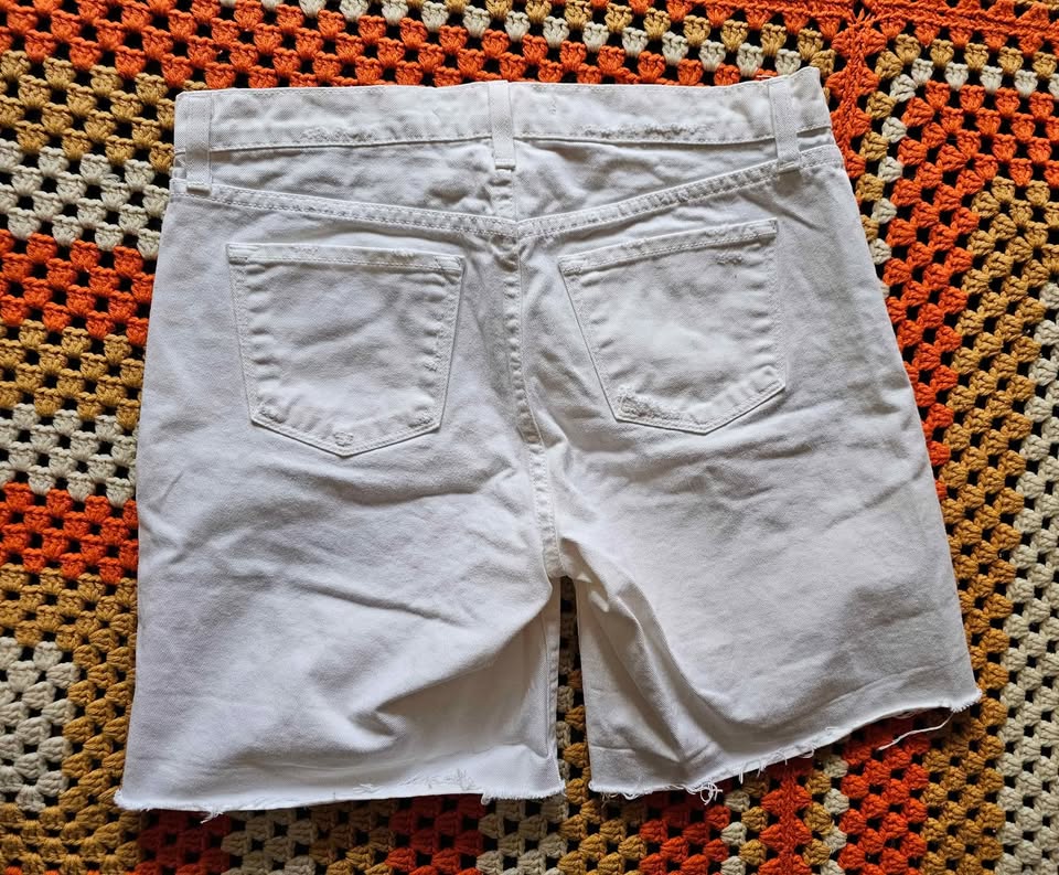 J Brand 27 White Distressed Denim Cutoff Shorts - photo 5