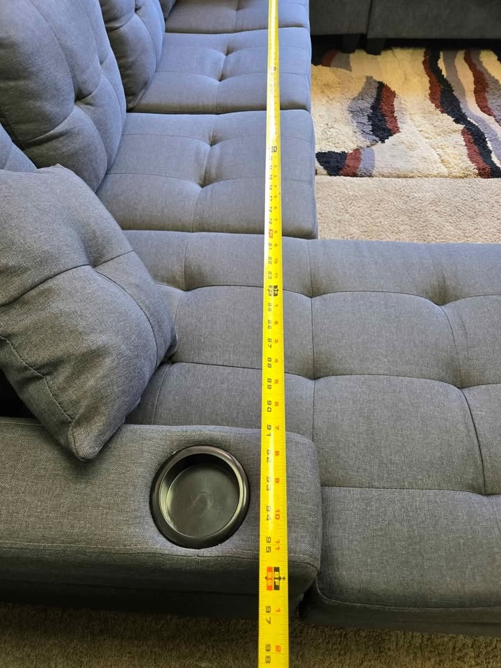 Brand new on clearance Gray sectional for sale🥕 - photo 2