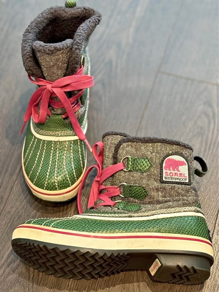 Women’s Kids Sorel Boots Size 5.5