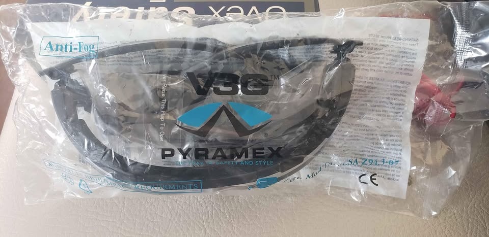 V3G Pyramex Safety Glasses🥕 - photo 2