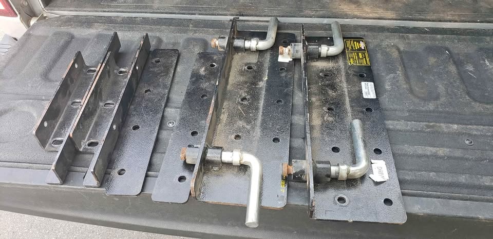Demco Fifth Wheel Side Plate DM6004🥕