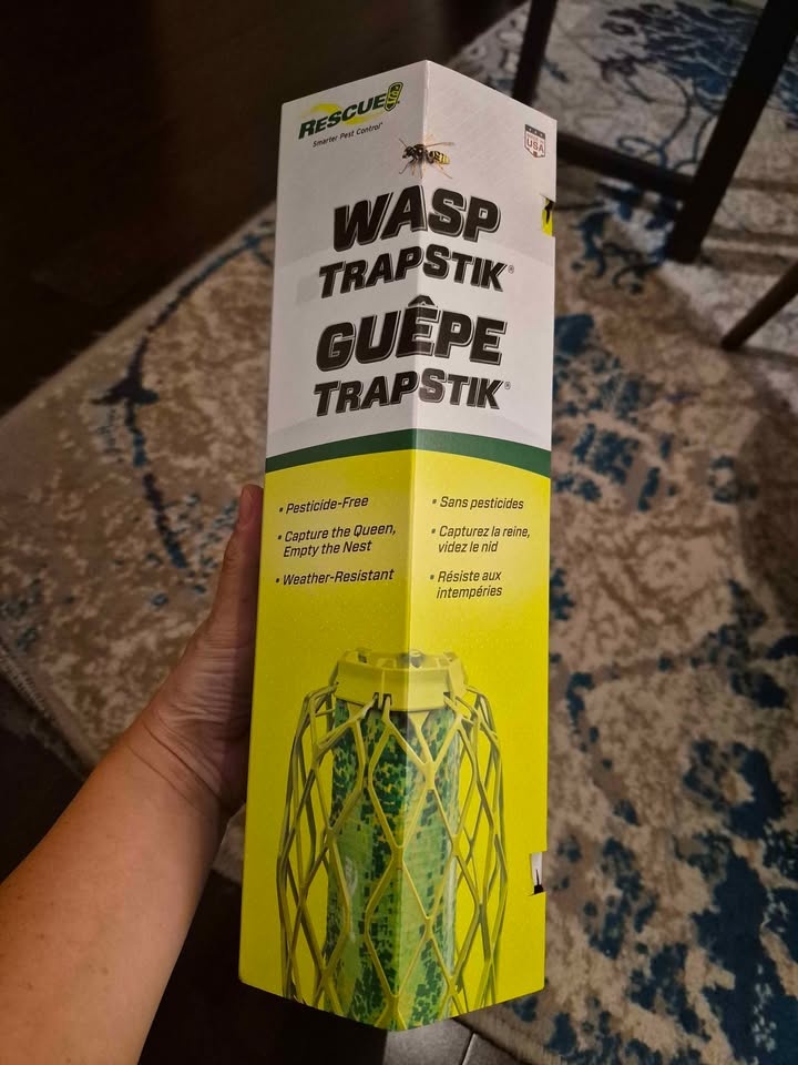 Brand New Rescue Wasp Trapstik Pesticide Free