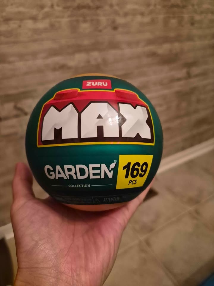 Brand New Max Garden Potted Plant - Purple (169 pieces)