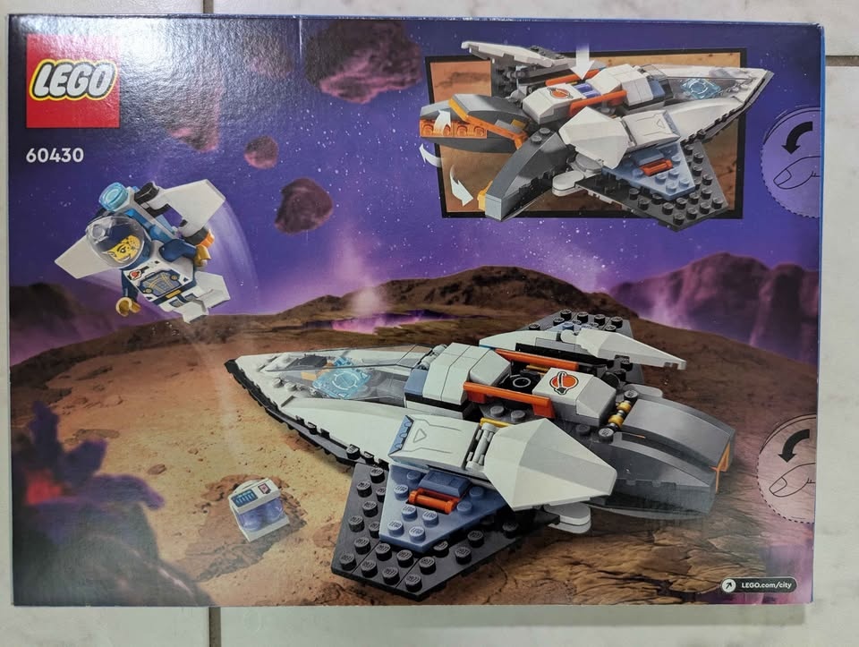 LEGO City 60430 Interstellar Spaceship - photo 2