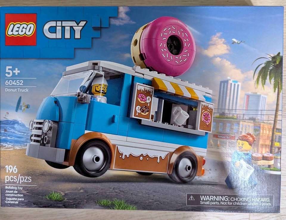 LEGO City 60452 Donut Truck