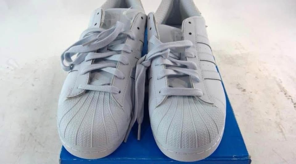 Adidas Super Star Adicolor Size 11.5