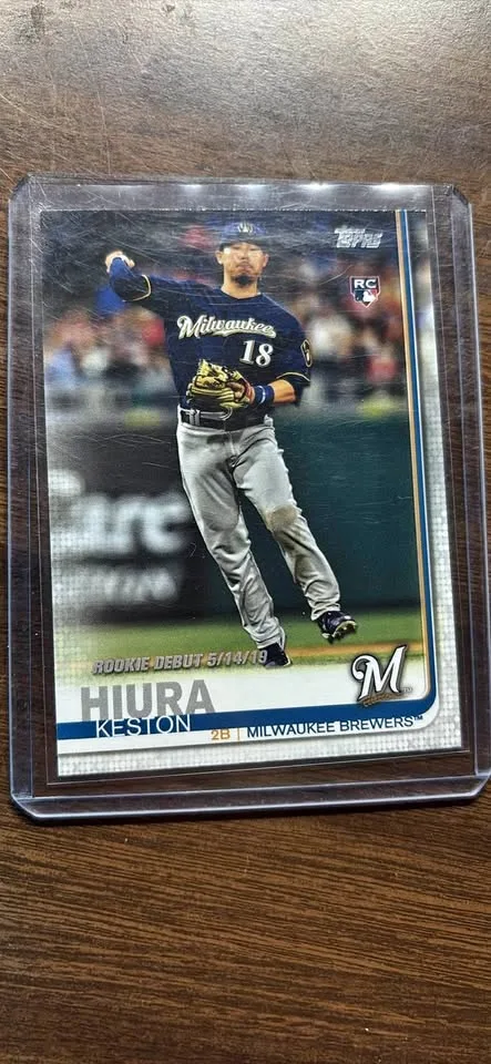 Keston Hiura Rookie Card 2019 thumbnail