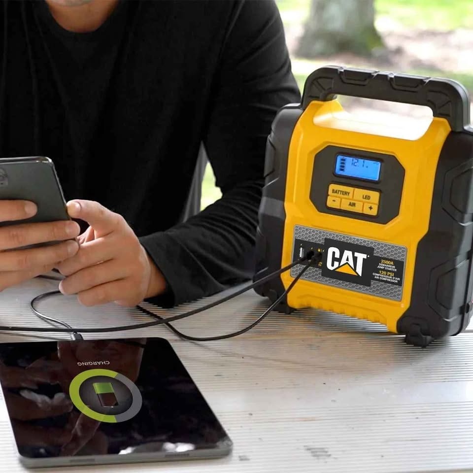 CAT 4 in 1 Jump Starter/Tire Inflator/Light/Power Bank - photo 4