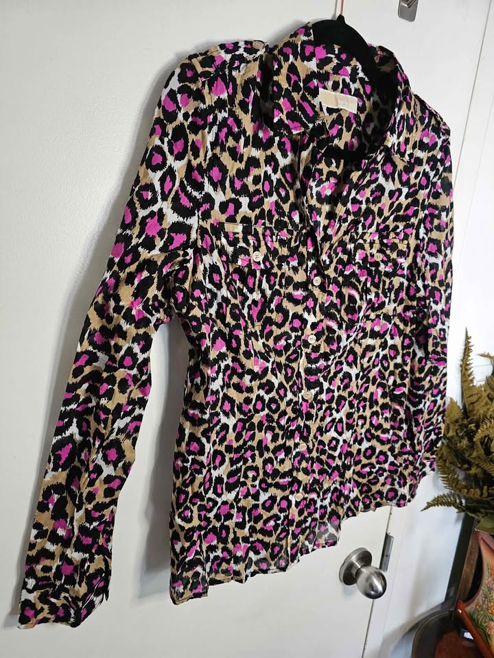 Size M Michael Kors Leopard Print Blouse - photo 3