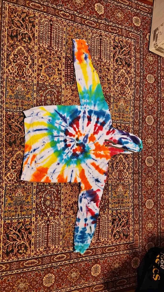 Tie dye Hoodie (m to xl)