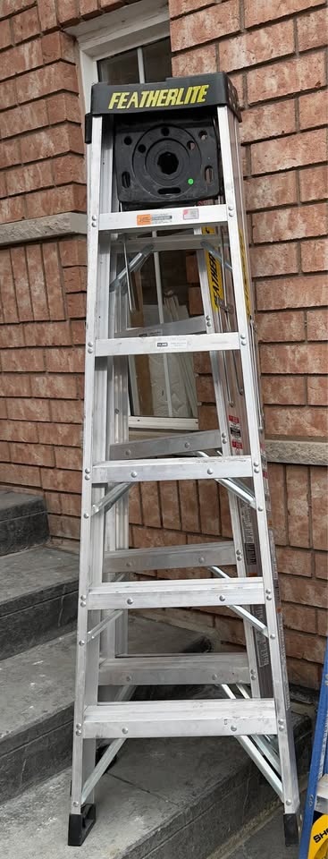 Featherlite Step Ladder Model 3406 - photo 3