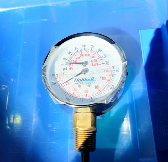 Hubbell Heaters Temperature And Pressure Gauge TTD405