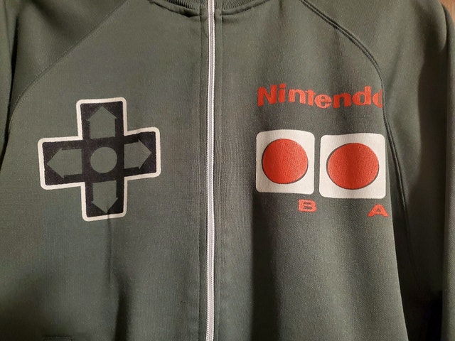 Nintendo 2004 Track Jacket Large - photo 2