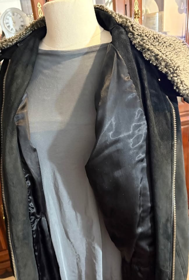 DANIER Leather Winter Coat - Black, Fur Collar, Size M - photo 4