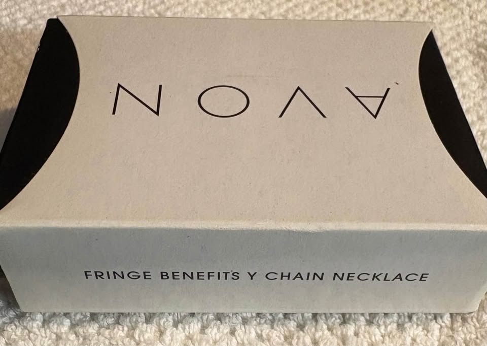 AVON Vintage Fringe Benefits Y Chain Necklace - photo 4
