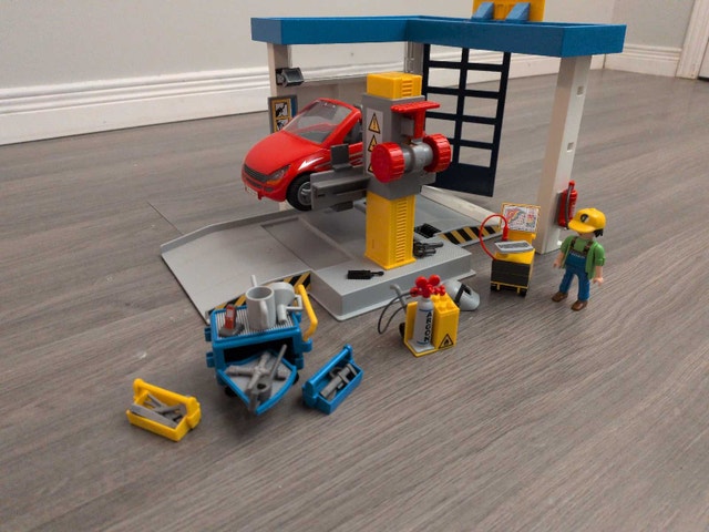Playmobil Car Garage