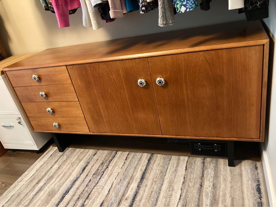 Unaltered MCM Danish credenza for sale - photo 2
