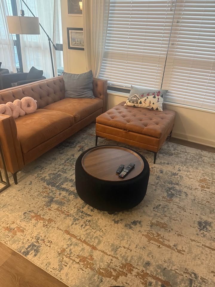 Rug 7'10" by 9'10" - photo 2