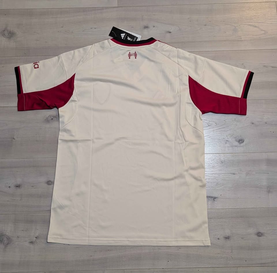 Liverpool 2526 Away Jersey - Medium & Large - photo 2