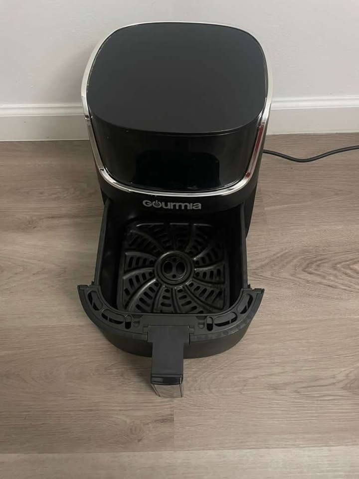 Gourmia 4-Quart Digital Air Fryer (GAF414) - photo 2