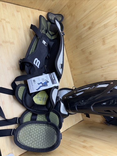 Wilson Pro Stock Shin Guards SIZE MEDIUM - photo 4
