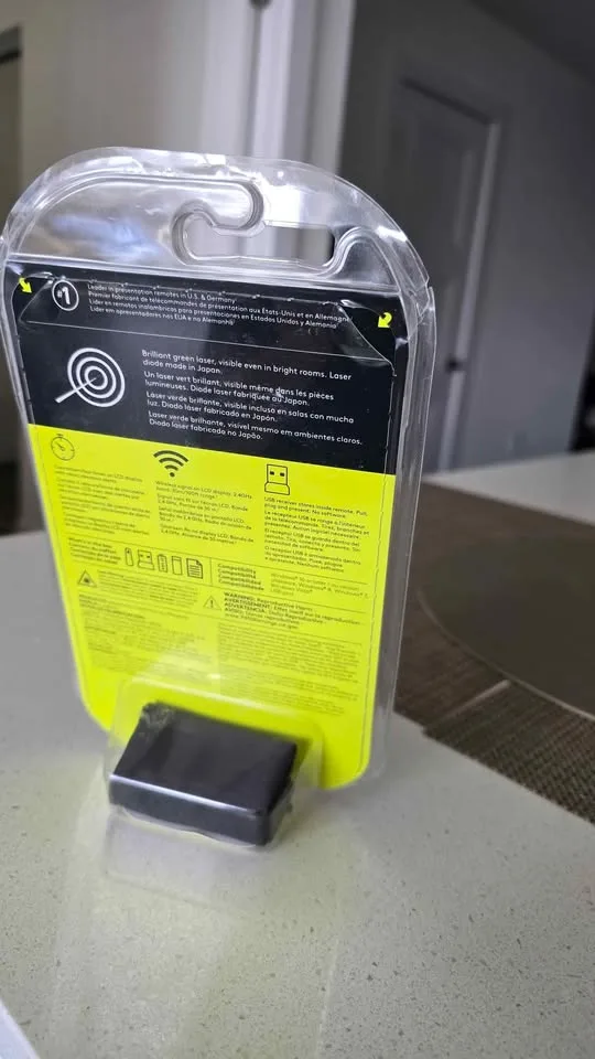 Logitech Professional Presenter R800 image indicator(3)