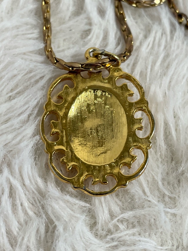 Vintage Gold Tone Cameo Collection - photo 5