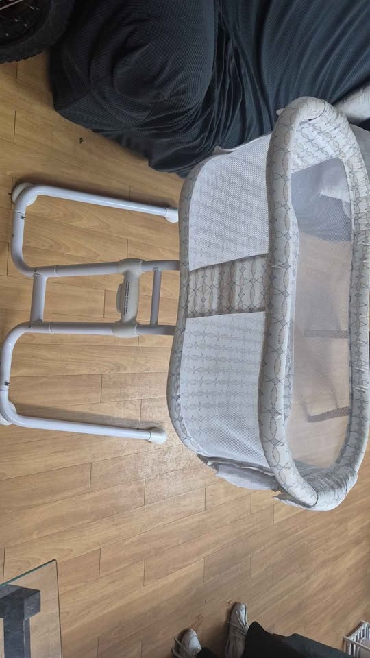 Halo Bassinest Glide Sleeper Baby Bed/Crib - photo 3