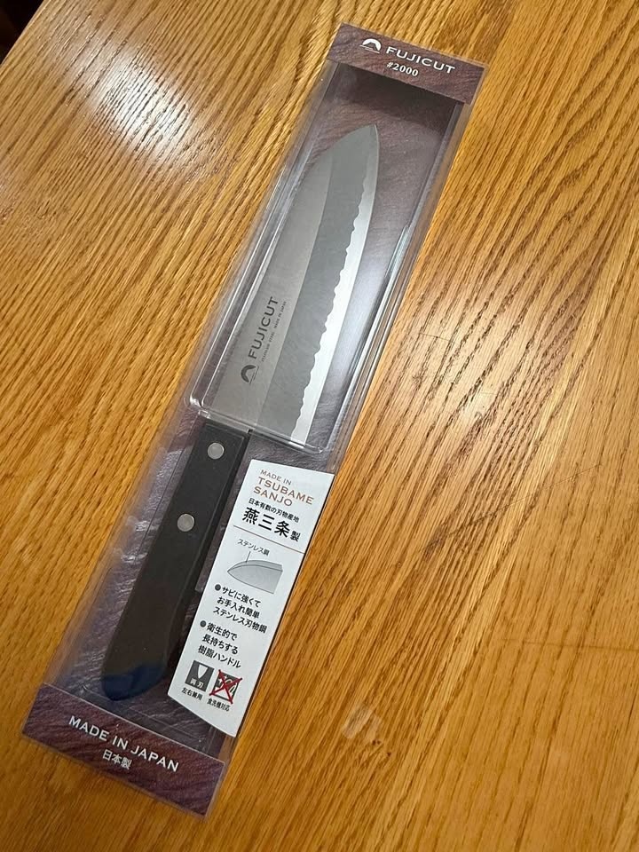 Fuji Cutlery Santoku Knife - Made in Japan