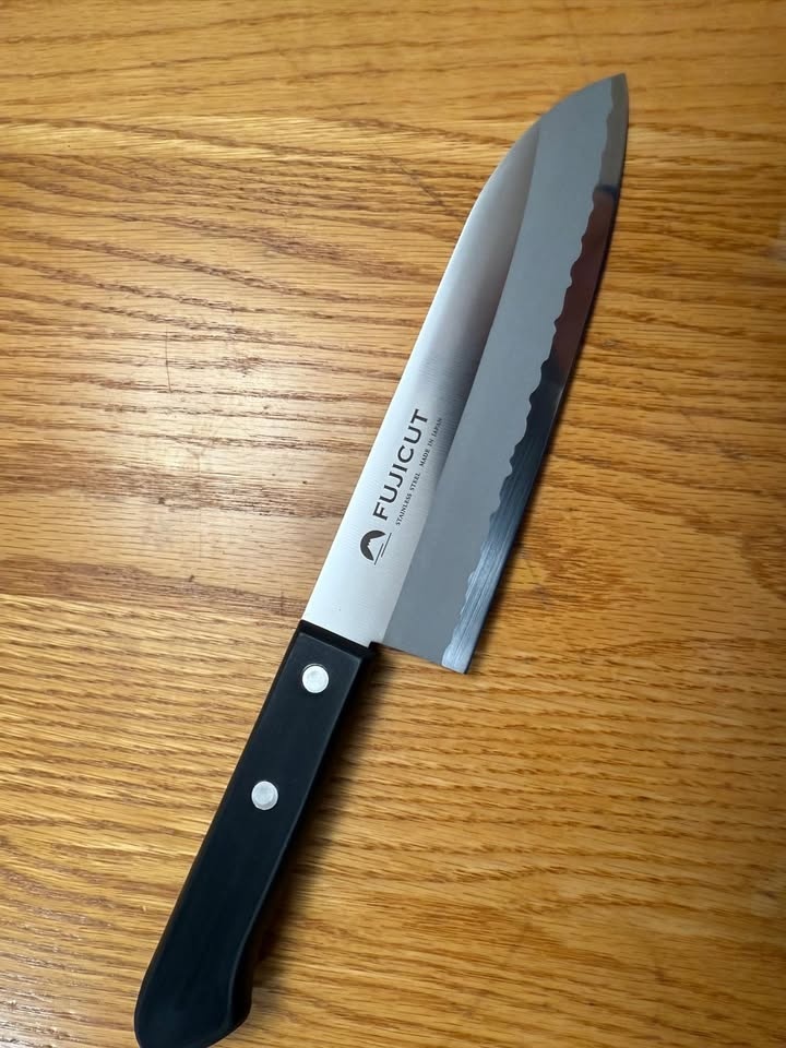 Fuji Cutlery Santoku Knife - Made in Japan - photo 2