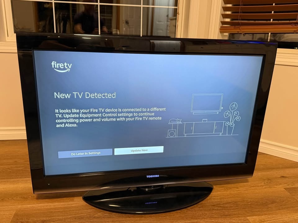 40 inch Toshiba TV - photo 3