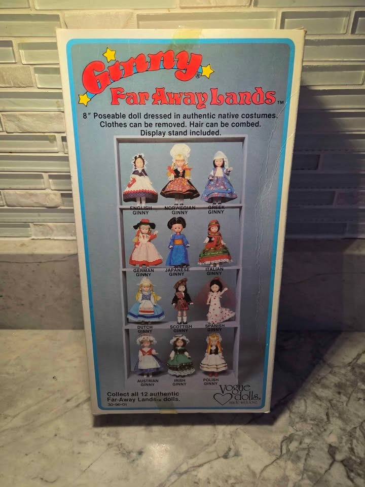 1982 Far Away Lands English Ginny Doll - photo 2