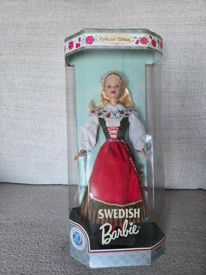 Swedish Barbie Doll - 1999 20th Anniversary
