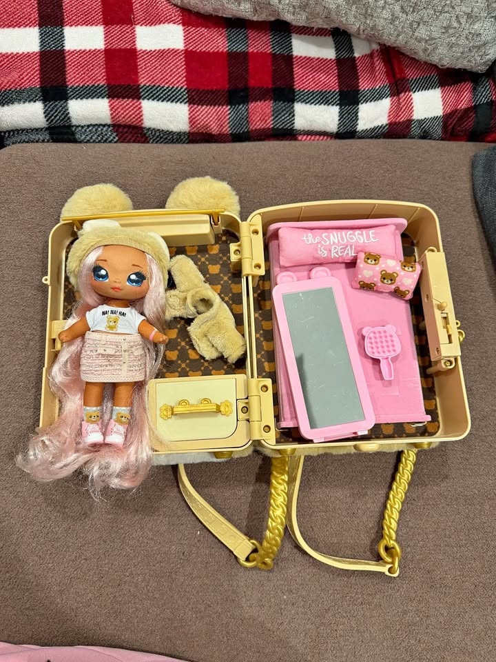 Na Na Na Surprise 3-in-1 Backpack + extra dude