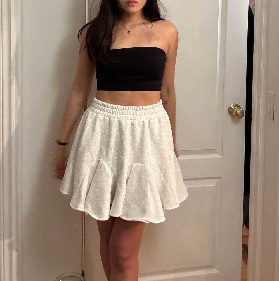 Sweater skirt, size L (fits M)