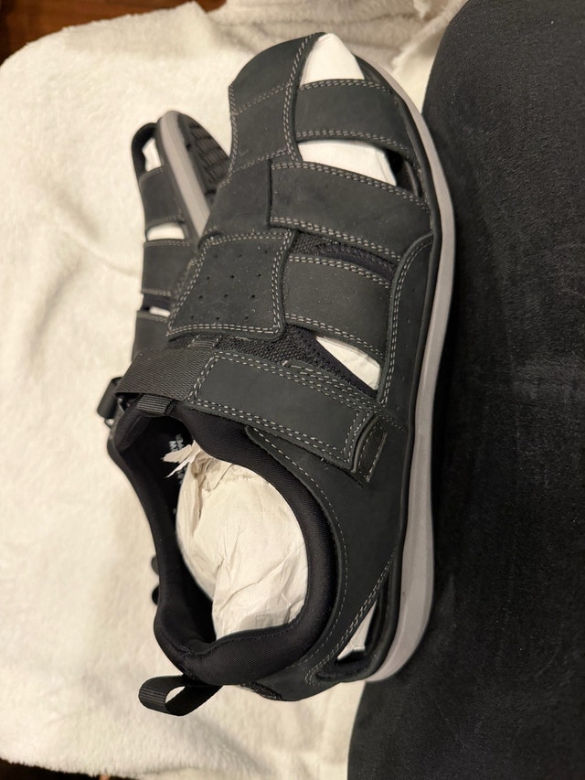Black Sandals Size 12 - photo 5