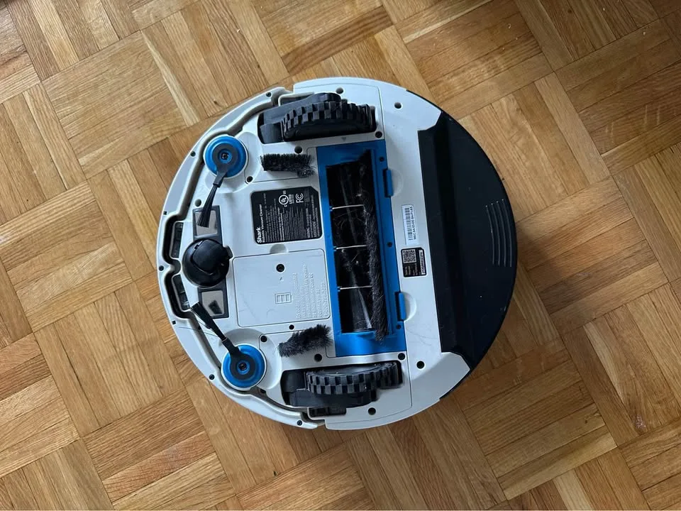 🥕Lightly Used Shark Robot Vacuum 🥕 image indicator(4)