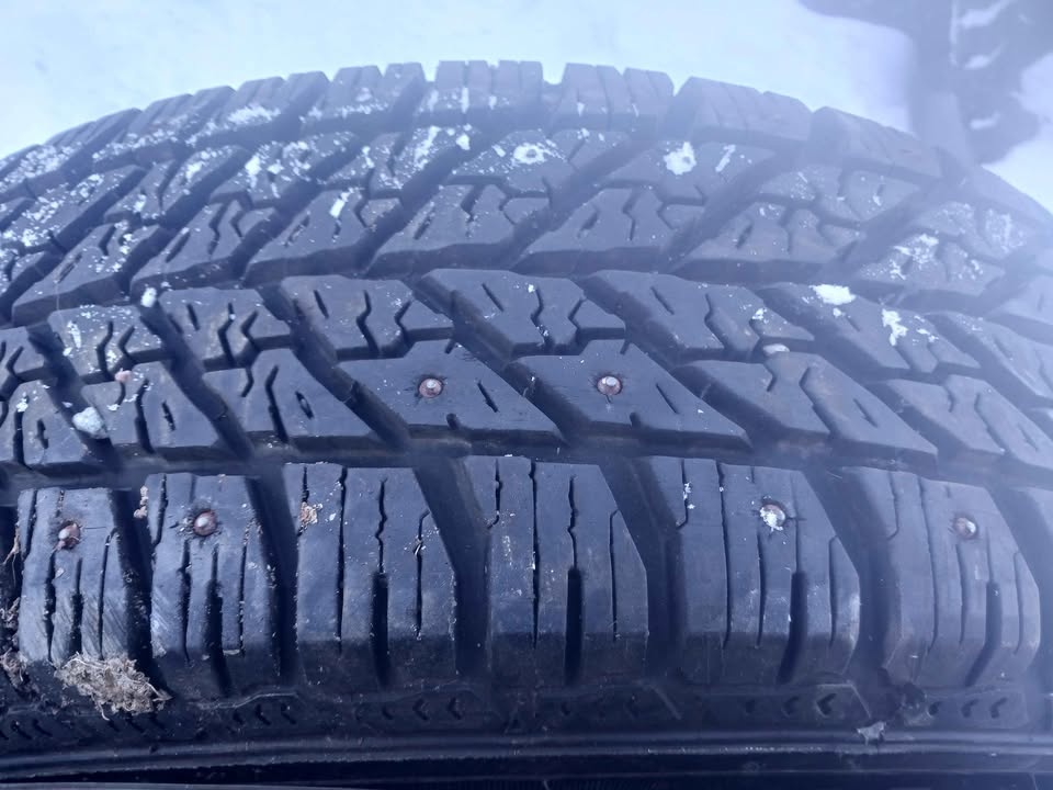 225 65 r17 TWO GOODYEAR ULTRA GRIP STUDDED WINTER TIRES - photo 2