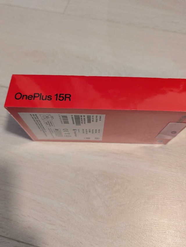 New OnePlus 15R Black 256GB - BNIB Sealed - photo 3