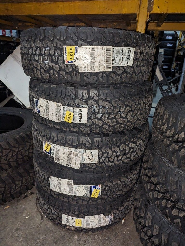 265/70/17 BFG TA All terrain Raised White Letters New