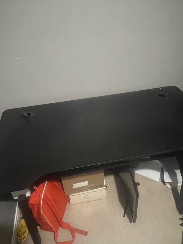 Dowinx Gaming Chair and Desk - photo 2
