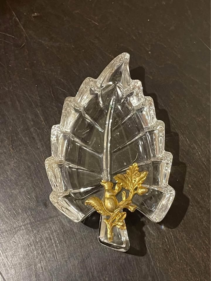 Vintage Crystal Glass Leaf Trinket Dish Catch All Gold 5 1/2" x - photo 2