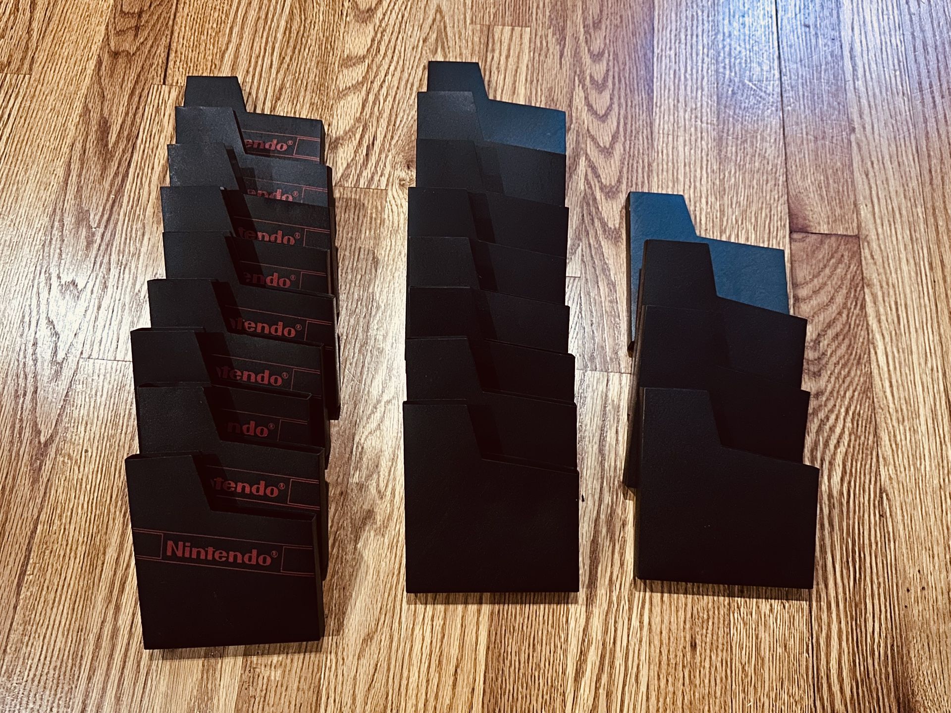 21 NES Nintendo Cartridge Slip Cases - 9 Branded, 12 Blank - photo 2