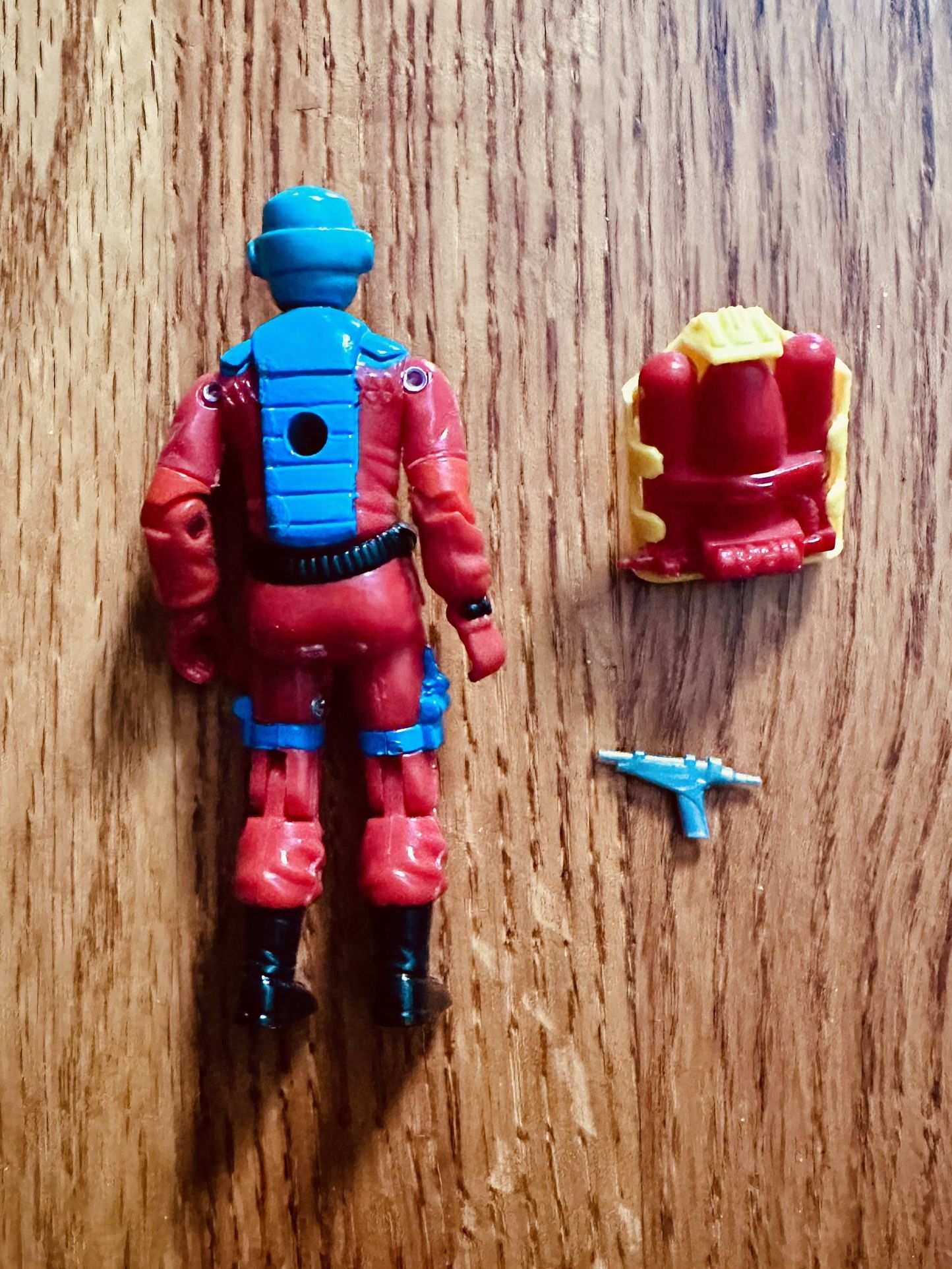 1993 GI Joe - Barbecue Fire Fighter (India Release) 3.75" Figure - photo 2