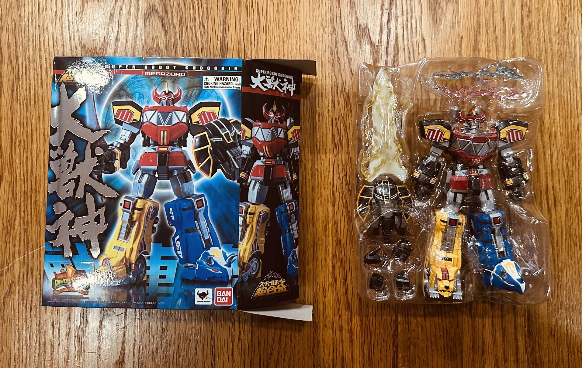 Bandai Tamashii Nations Super Robot Chogokin Megazord - photo 5