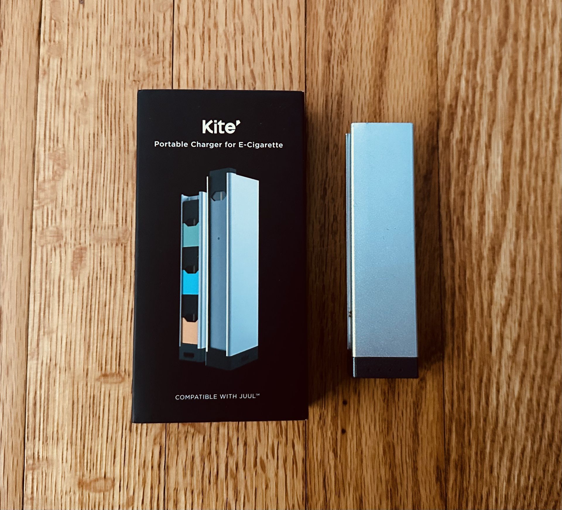 Kite Charger + Micro USB Cable